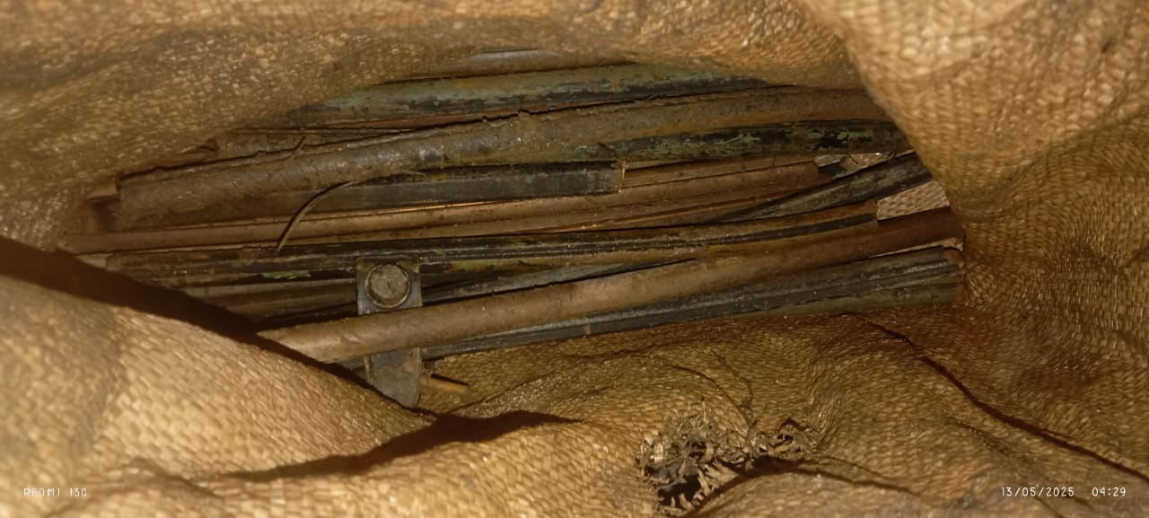 FIVE MEN ARRESTED FOR POSSESSION OF COPPER CABLE