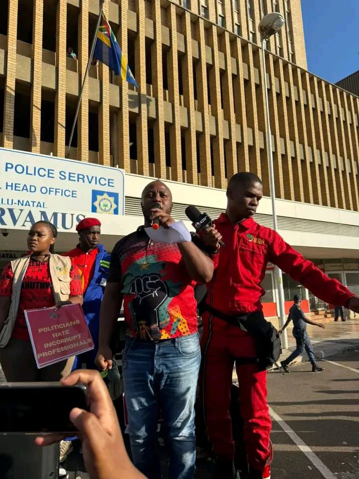 “Hands Off Mkhwanazi”