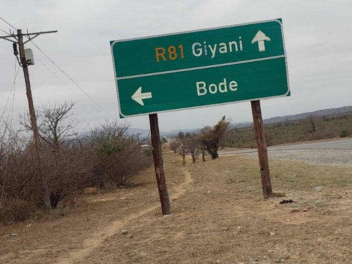 Traffic congestion on the R81 road near Giyani in Limpopo