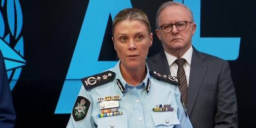 Australian police briefing on Bondi Beach incident