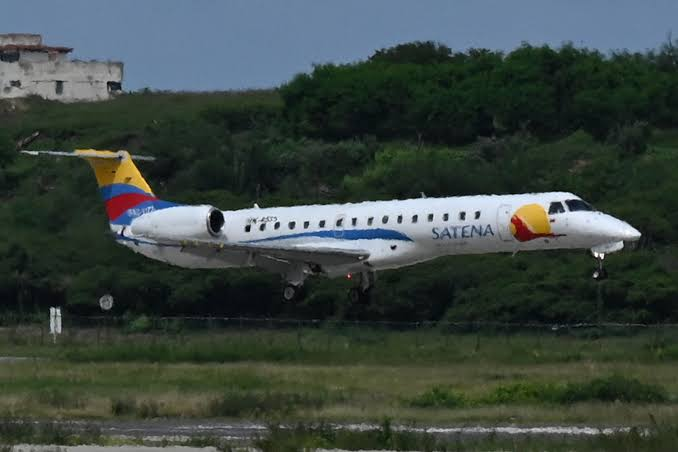 Plane crash kills 15 passengers in Columbia