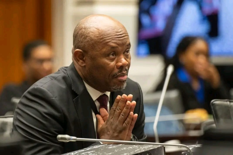 Tensions Spark As Suspended SAPS Deputy Commissioner Lieutenant General Shadrack Sibiya Talks about Musa Khawula’s Arrest at Madlanga Commission