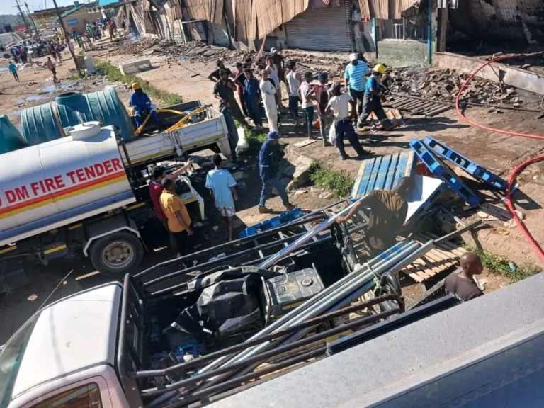 12 SHOPS CAUGHT FIRE IN TSOLO TOWN