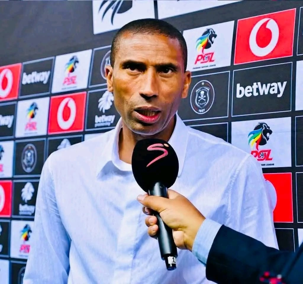 Orlando Pirates coach Abdeslam Ouaddou has praised the club’s loyal supporters while criticising those who boo the team during difficult moments.OUADDOU PRAISES TRUE PIRATES FANS AND SLAMS BOOING SUPPORTERS