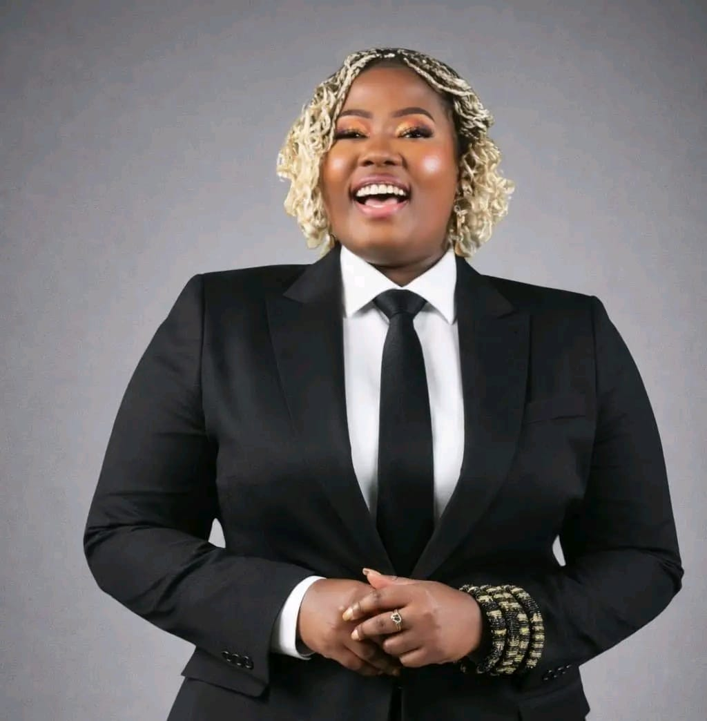 UKHOZI FM FAKUMOYA HOST DJ ZEAL BIDS FAREWELL TO THE STATION