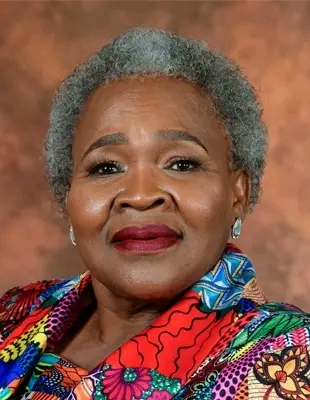 BREAKING: The president of the country Cyril Raphosa has dismissed the controversial Minister of Social Development, Sisisi Tolashe. Sisisi Tolashe