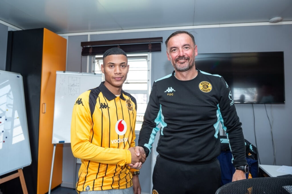 Chiefs ‘beat’ Pirates to highly-rated Stellies star