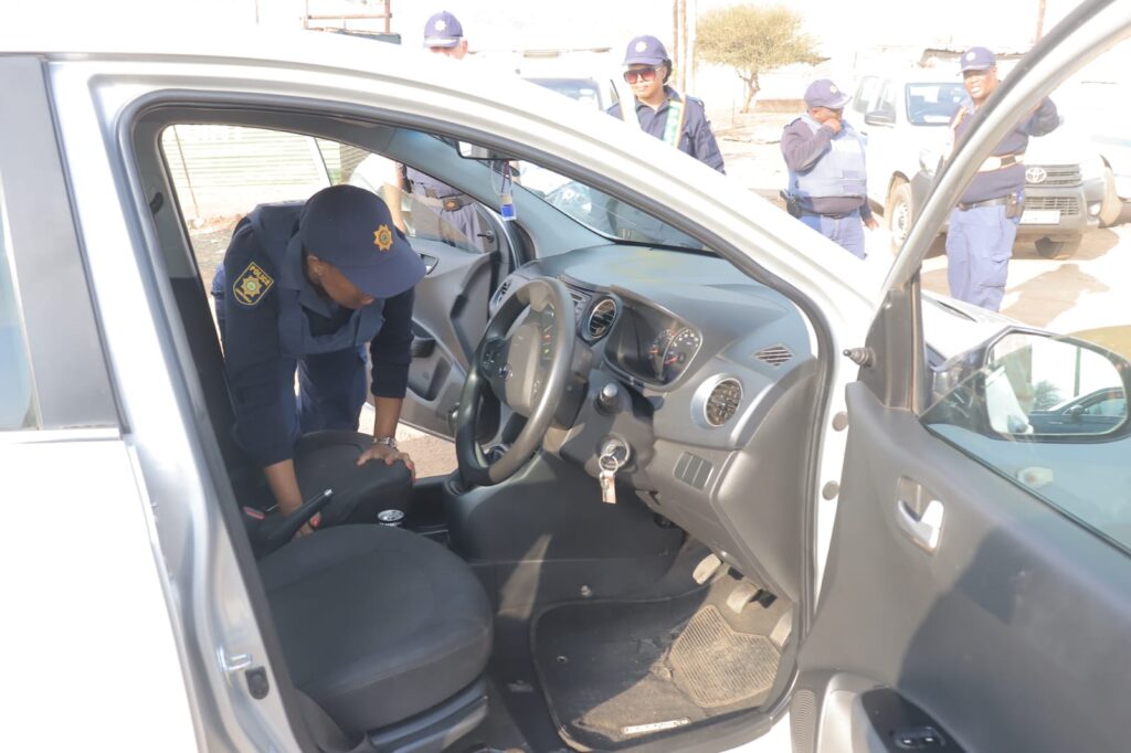 121 illegal immigrants, 26 wanted suspects, Sekhukhune District, SAPS Limpopo