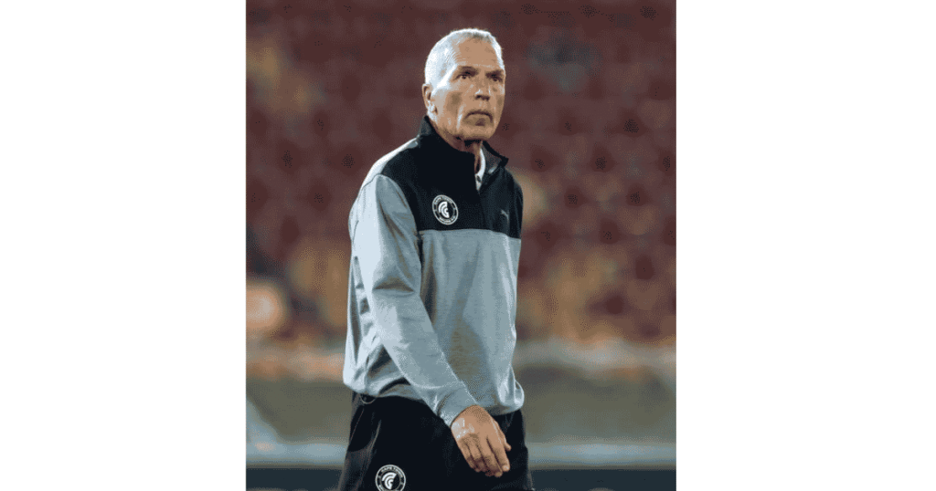 Middendorp Hits Back at Broos Over Mosimane Comments: ‘Leadership Means Knowing When to Step Aside’