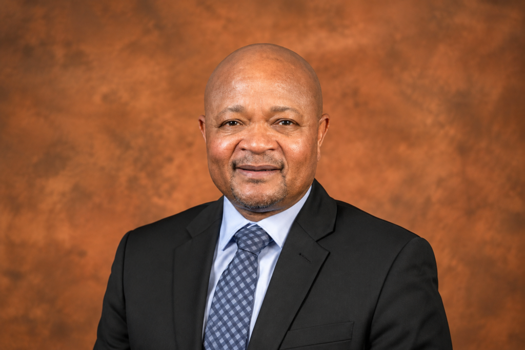 Police Seize Cellphones at Minister Senzo Mchunu's KZN Home in Second Warrant Execution