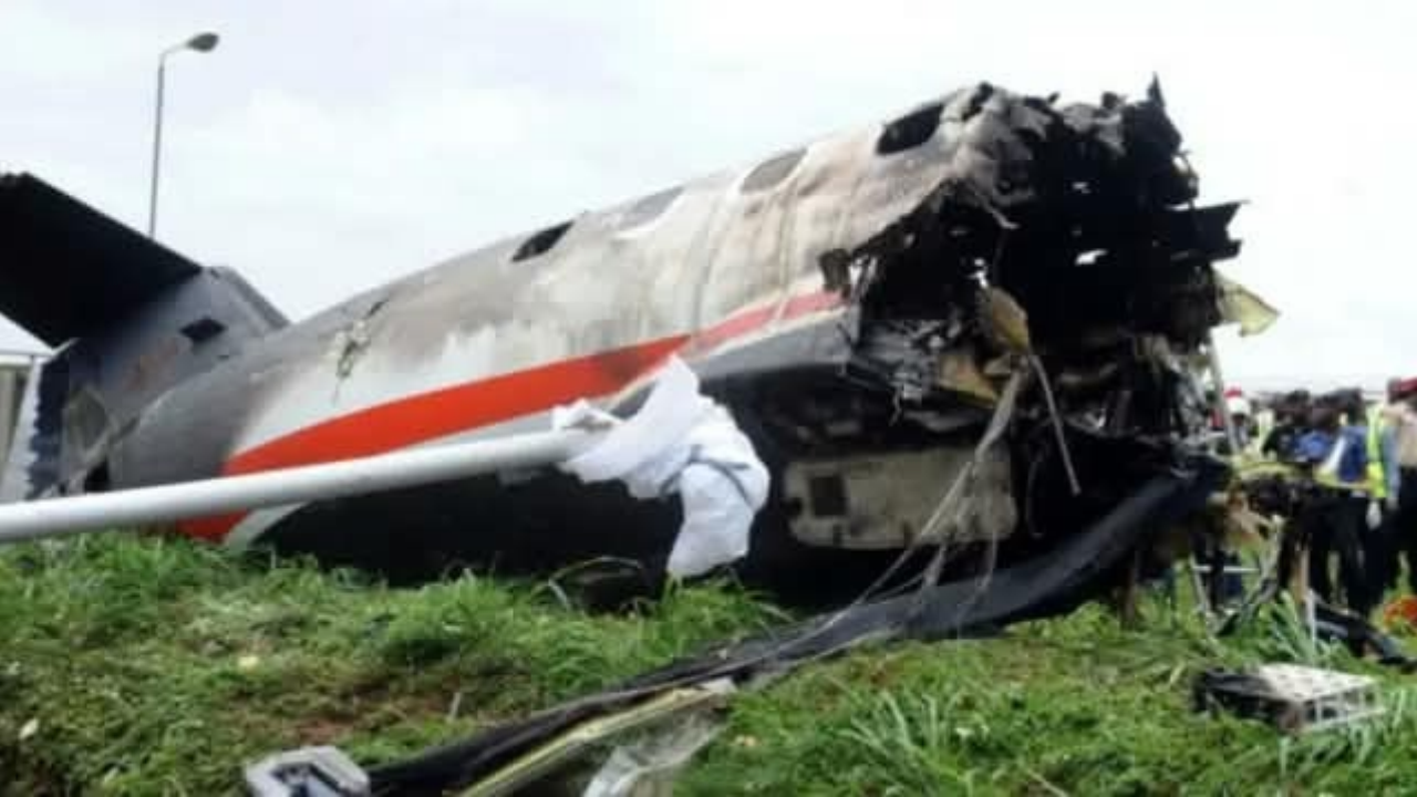 32 killed in Nigerian Air Force aircraft crash in Ondo