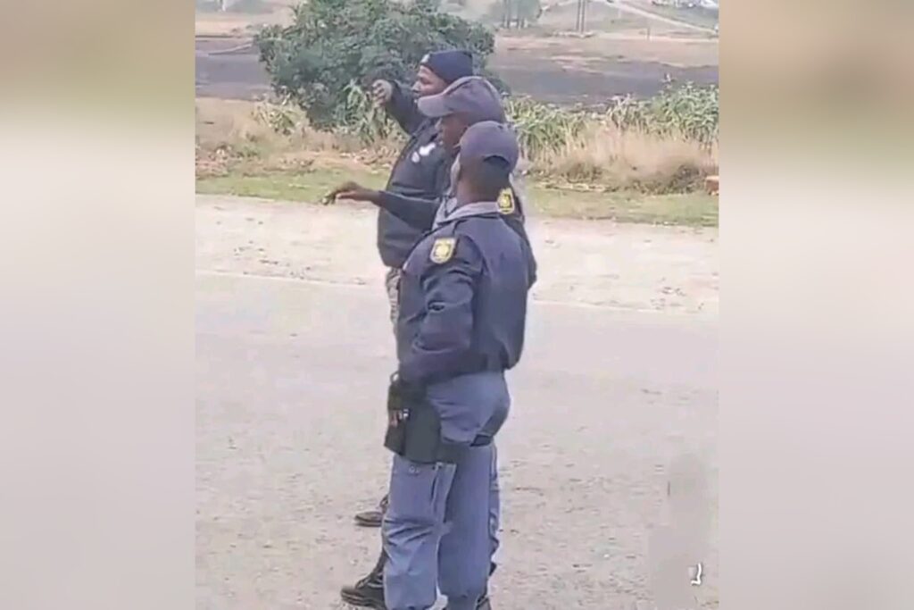 KZN POLICE DEPLOYED IN NUMBERS AS VIOLENT PROTEST ERUPTS IN DURBAN CBD; THREE ARRESTED
