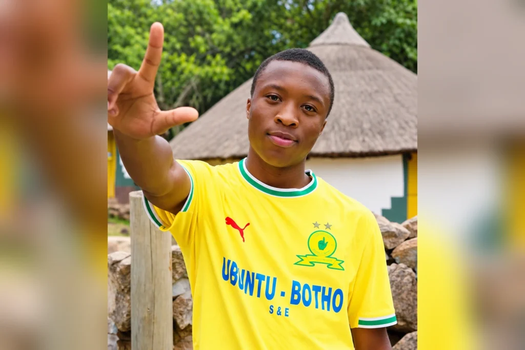 Sundowns confirm Lazola Maku signing